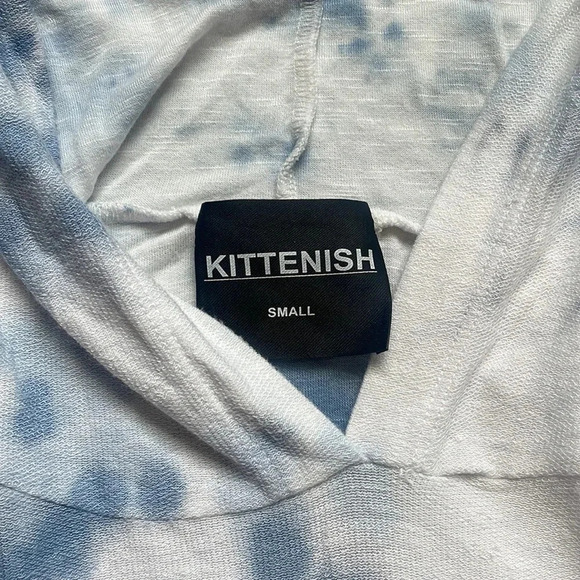 Kittenish blue/white tie dye cropped lightweight hoodie - Picture 2 of 7